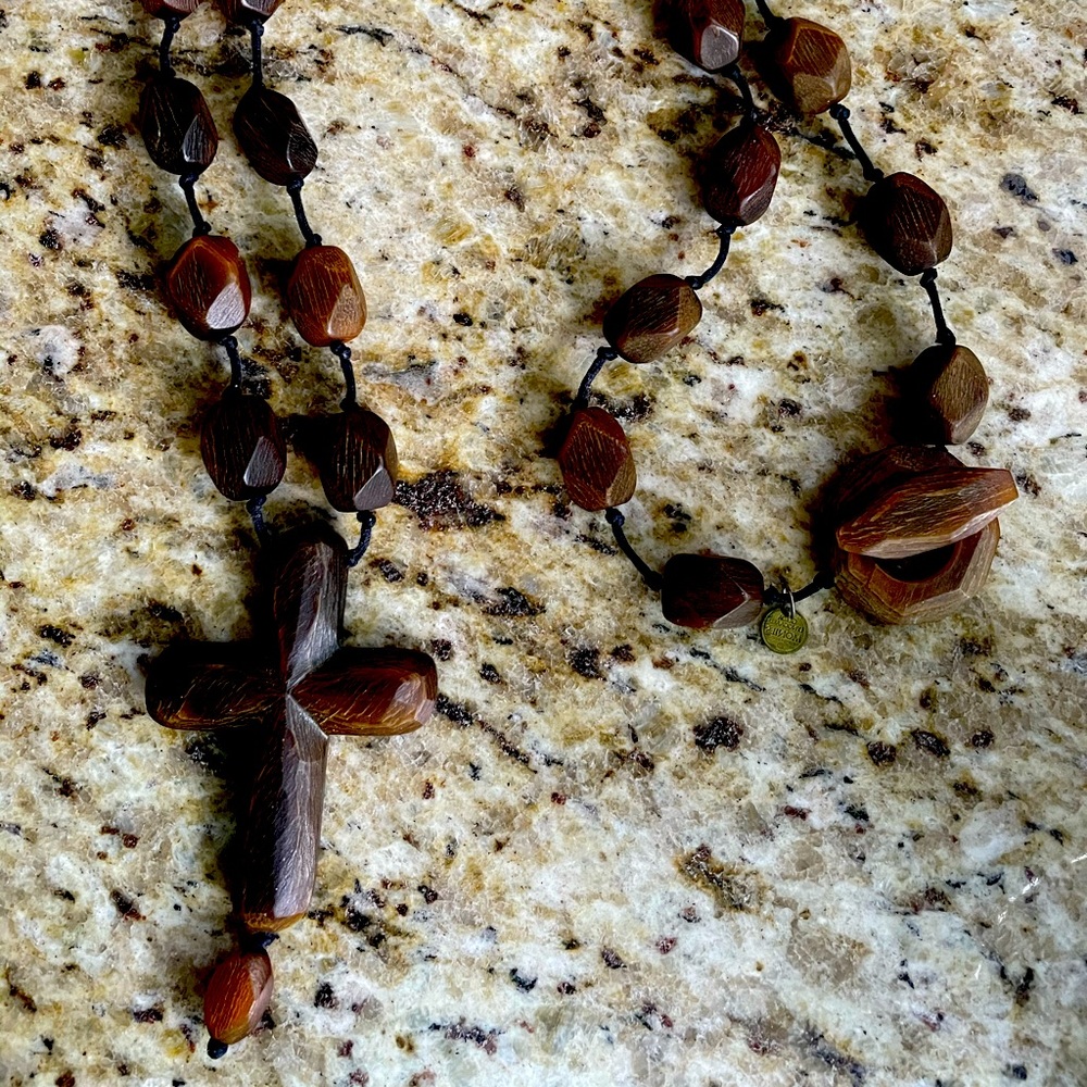 1980s Vintage Elk Horn 26” Cross Necklace